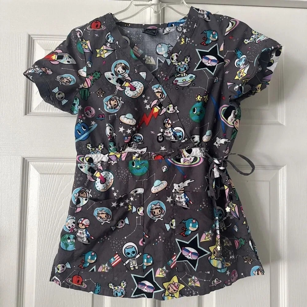 Tokidoki by Koi Scrub Top Womens XS Astronaut Space Kawaii Anime Nurse Medical